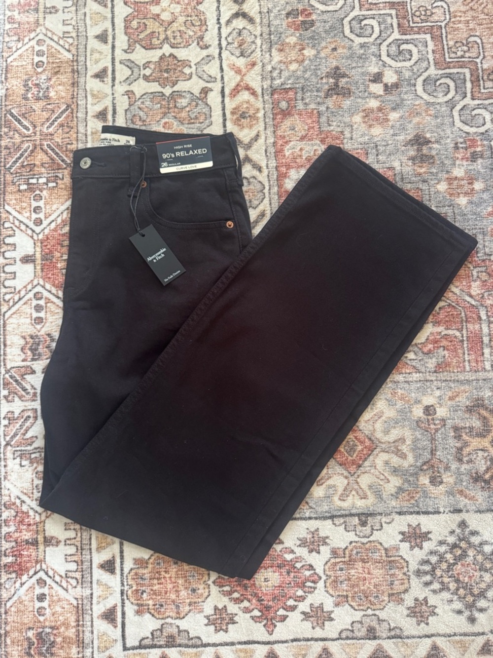 NEW Abercrombie & Fitch Women's High-Rise Black Relaxed Jeans Curve Love — 26